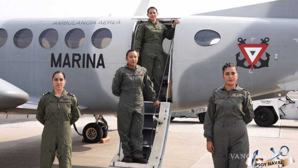 $!Semar presenta a su primera tripulación aérea femenina