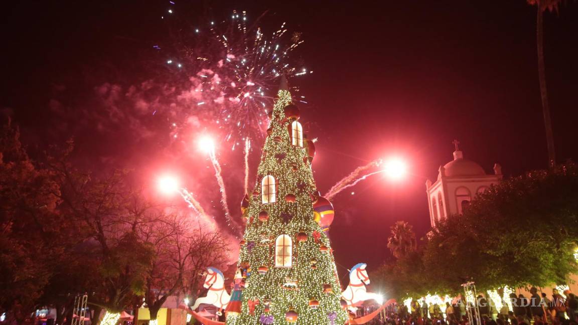 $!Miles de coahuilenses han podido disfrutar de actividades propias de la temporada.