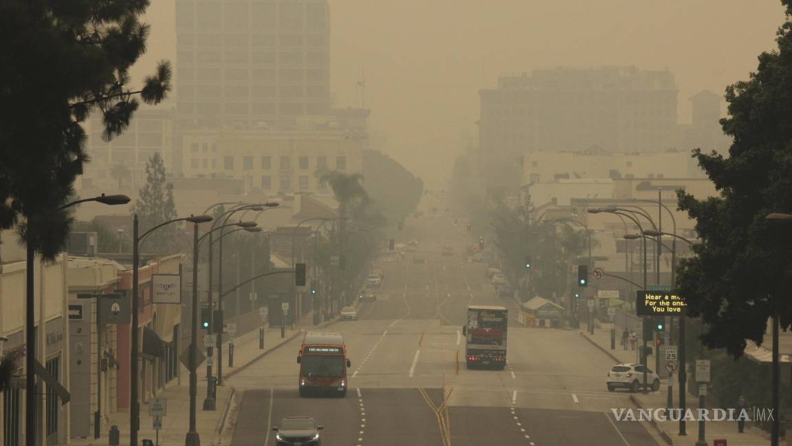 Dejan incendios en Estados Unidos el aire más insalubre del planeta