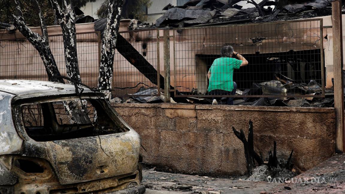 74 muertos en incendios forestales en Grecia (fotos)