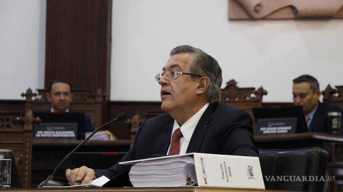 $!Blas Flores presenta paquete económico 2020 al Congreso de Coahuila