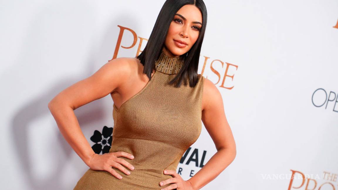 $!Kim Kardashian, una voluptuosa Cleopatra de curvas doradas
