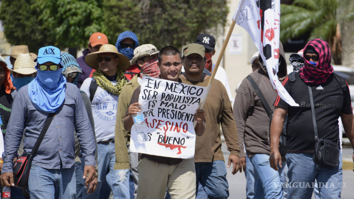 Se mantienen bloqueos en Oaxaca y Chiapas