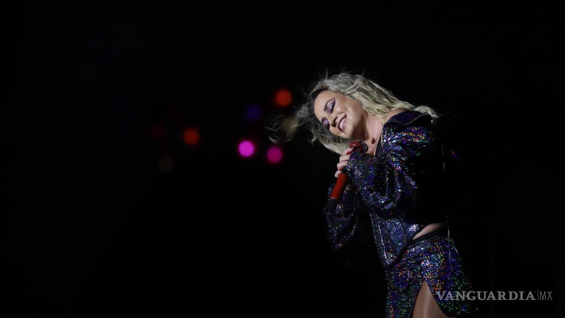 $!María José sorprendió a Saltillo con la presentación de su álbum LIBERTAD