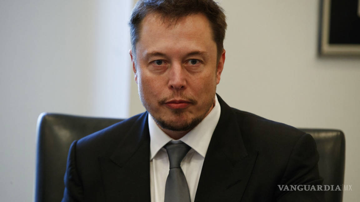 ¡Adiós al tráfico! Elon Musk presume su primer &quot;metro&quot; para autos