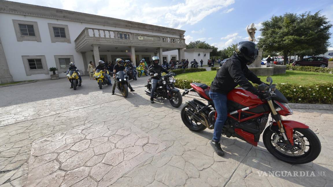 $!Al informarse sobre la muerte del reconocido “biker”, dependencias estatales y municipales externaron su pésame a la familia Fernández Tonone.