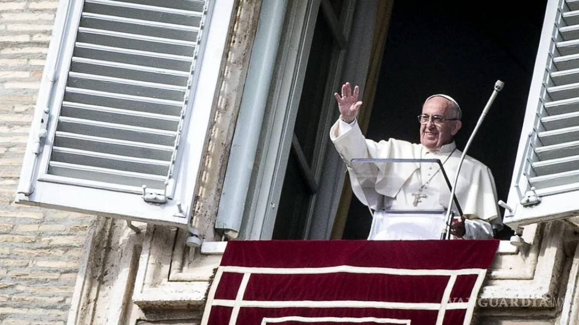 Desmienten supuesta primera selfie del Papa