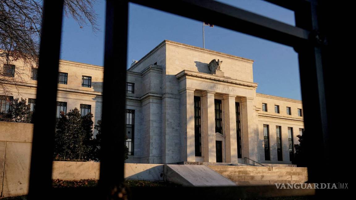 La Fed sube tasa de interés, en 75 puntos base, es la mayor alza desde 1994; espera desaceleración económica