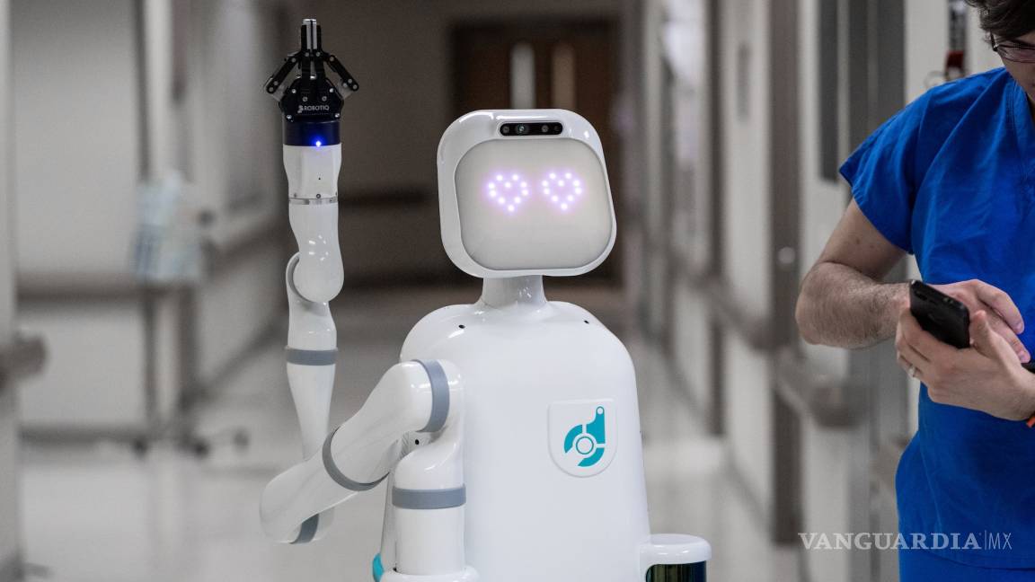 Moxi, el robot que ayuda a las enfermeras