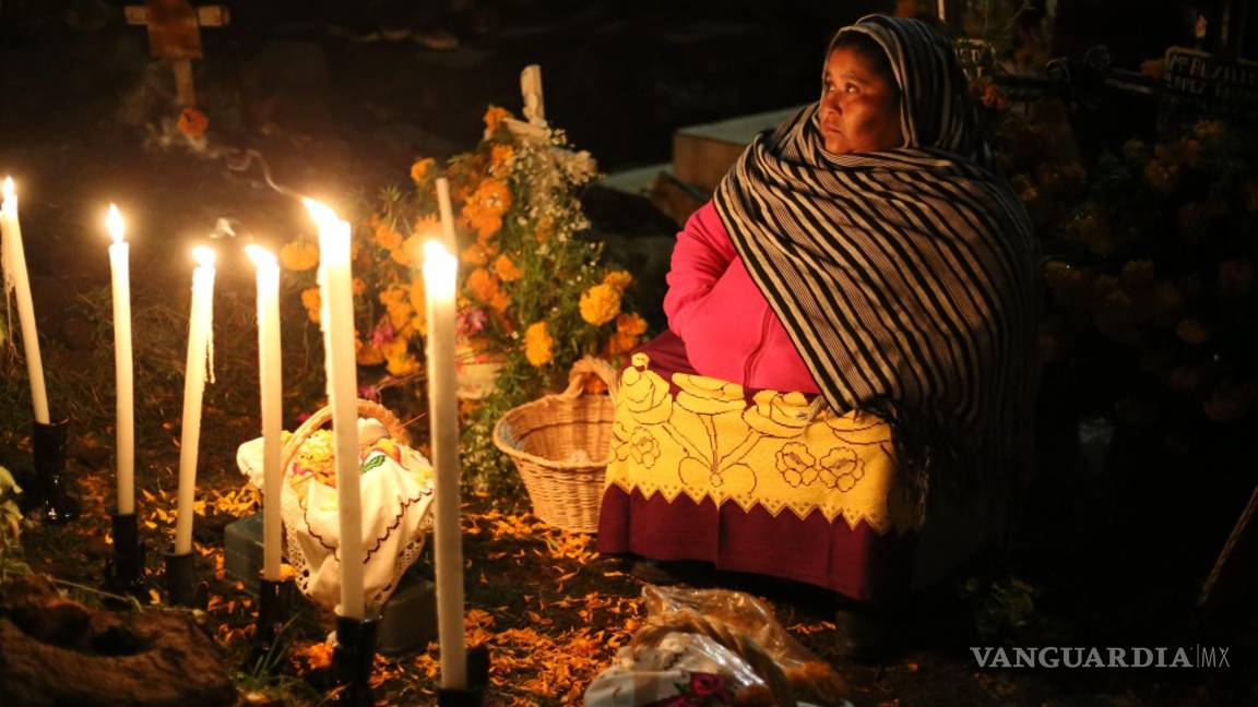 $!Janitzio celebra a sus muertos (Fotogalería)