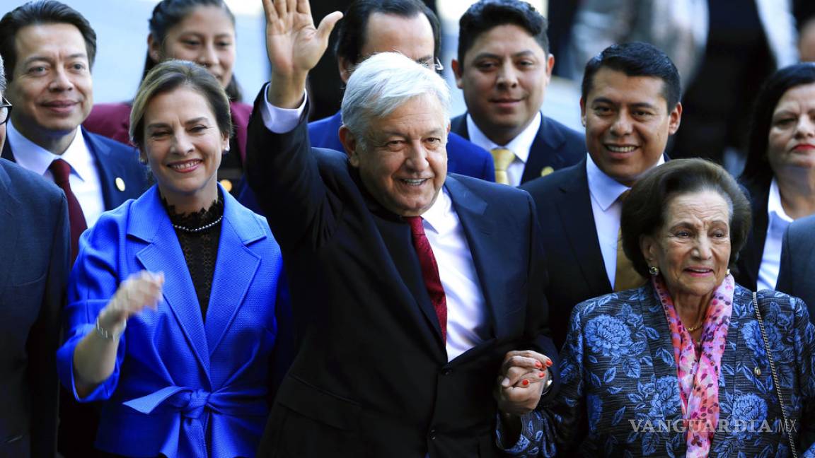 López Obrador habla con Trump sobre migración y empleo