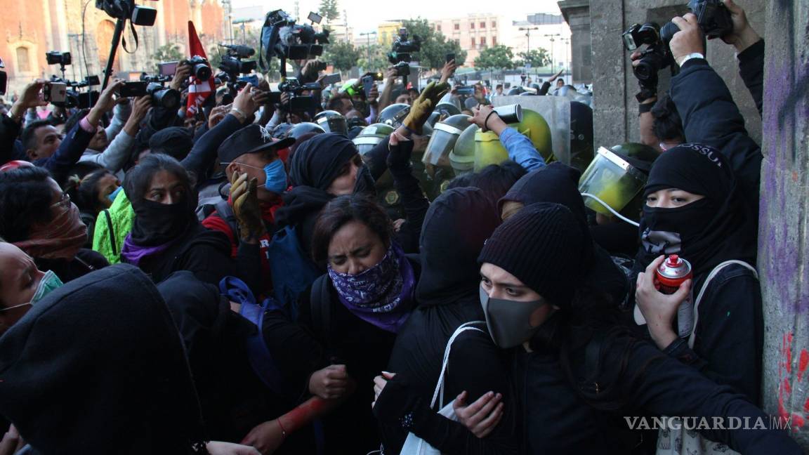 $!Feministas con ira, dolor y frustración mira estas imágenes