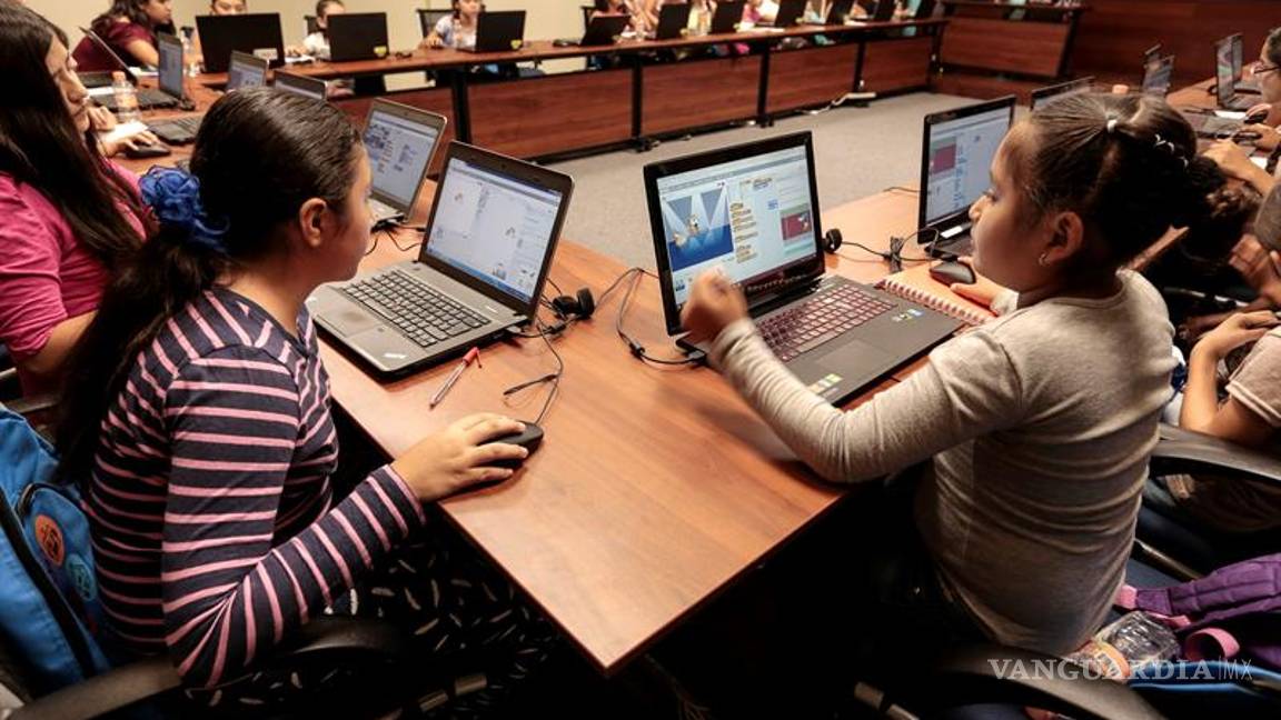 $!Mentoras motivan a 900 niñas mexicanas a estudiar ciencias e ingenierías