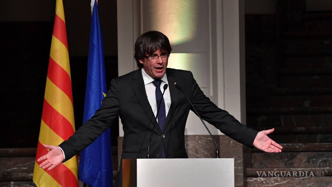 $!Carles Puigdemont pide una reunión con Mariano Rajoy en Bruselas