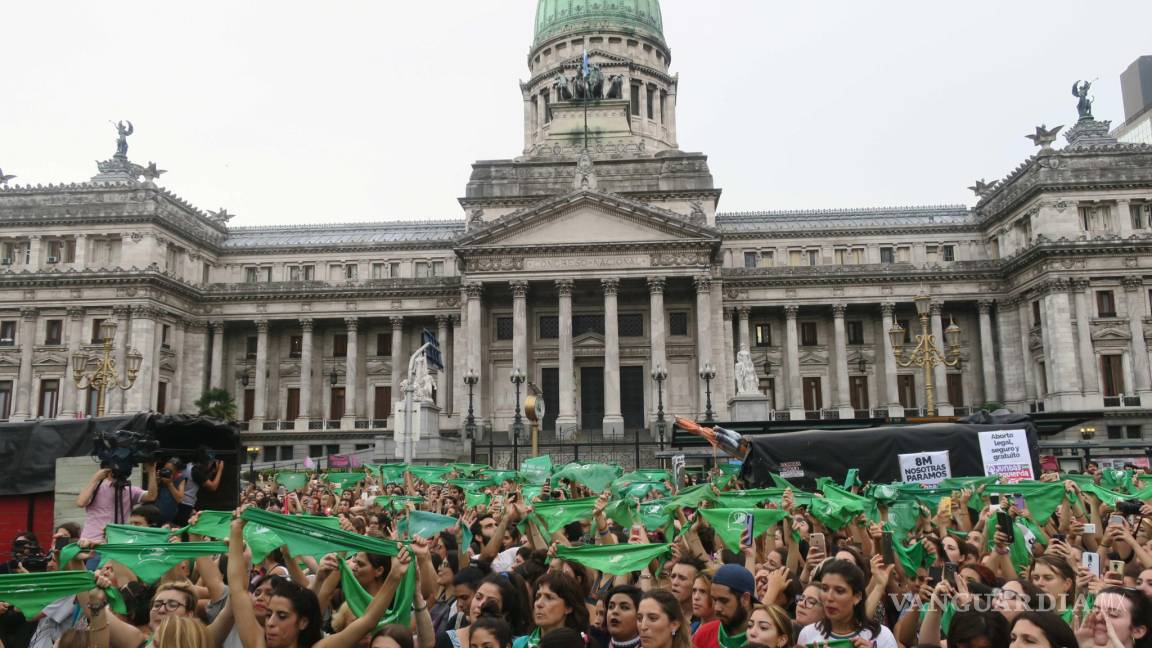 Avala oficialismo argentino debate sobre el aborto