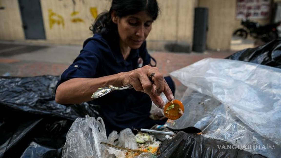 $!En Caracas salen a las calles a buscar la comida que no hay en casa