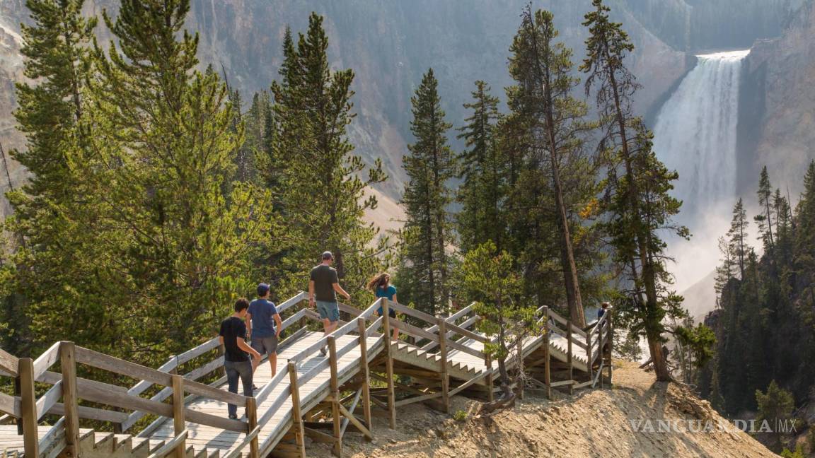 $!Yellowstone recibe a más de 3 millones de visitantes todos los años que vienen de todas partes del mundo. EFE/National Park Service