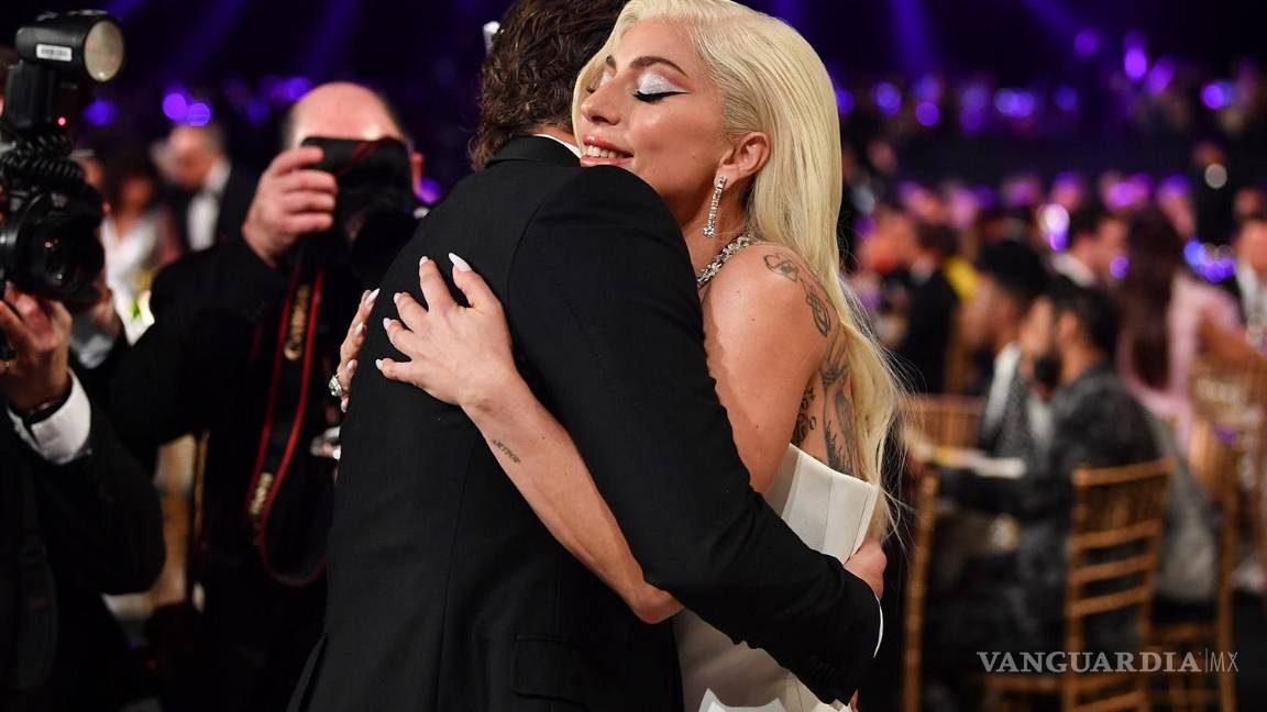 $!Los protagonistas de “A Star is Born” se reencontraron después de su éxito hace más de tres años en la temporada de premios.