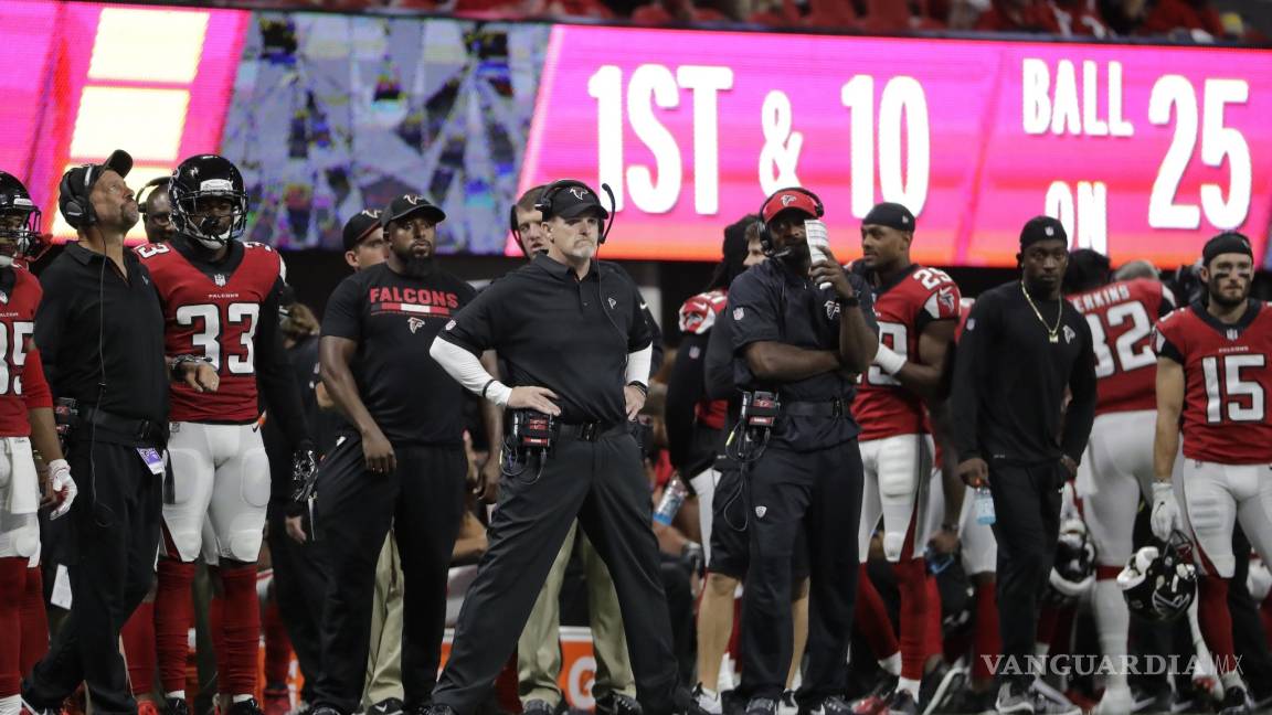 No termina la temporada y los Falcons ya están pensando en 'correr' a sus coordinadores ofensivo y defensivo