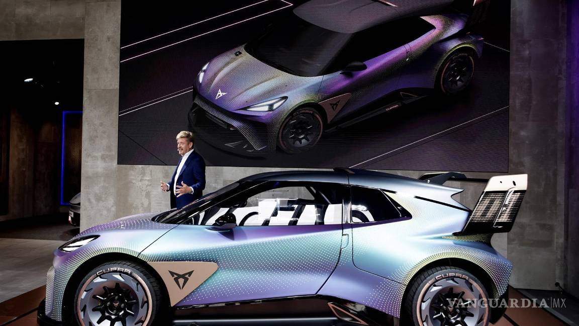 $!El presidente de Seat, Wayne Griffiths, durante la presentación de la ofensiva eléctrica de la compañía que ha realizado en el Automobile, el Salón Internacional del Automóvil de Barcelona. EFE/El presidente de Seat, Wayne Griffiths