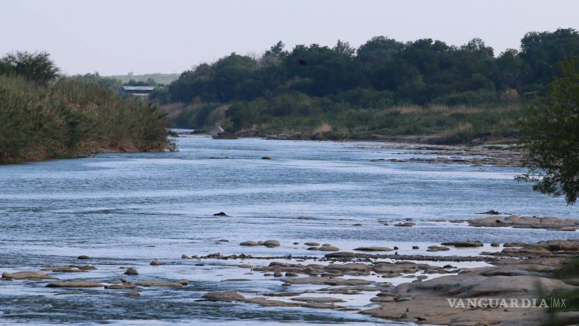 ‘Un crimen la colocación de boyas en el Río Bravo para detener a migrantes’, dice Obispo de Piedras Negras