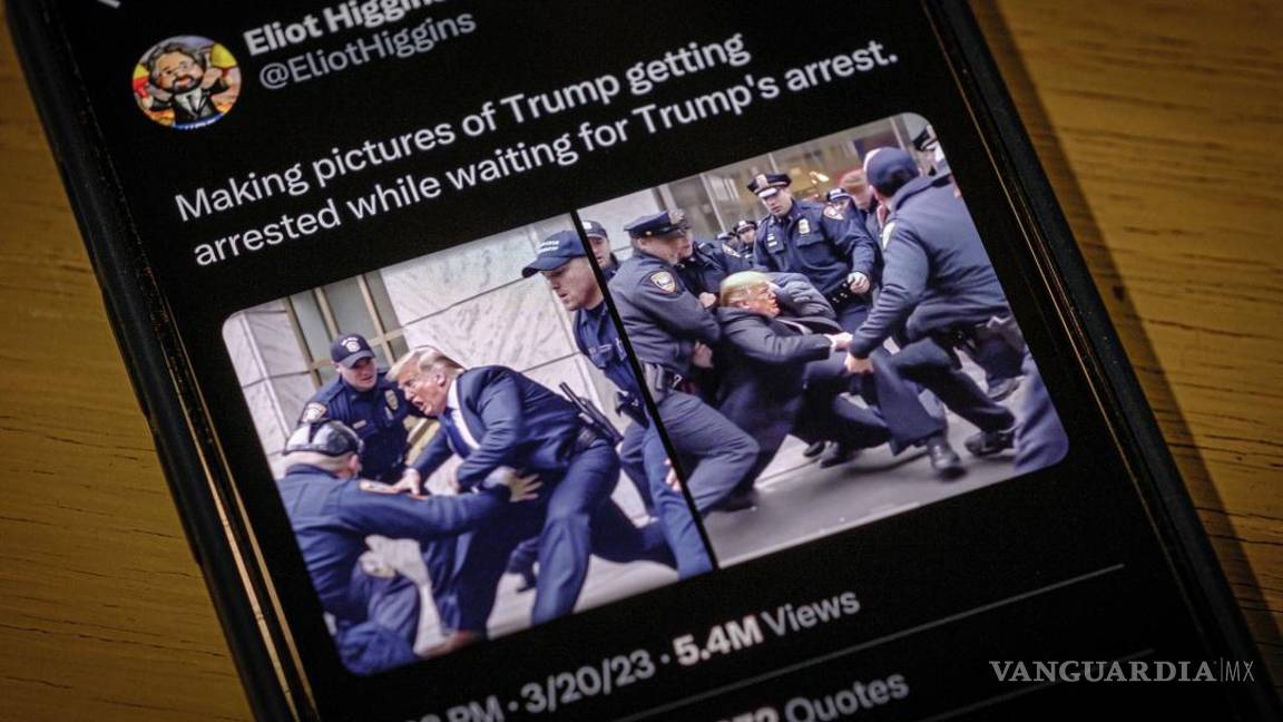 $!Imágenes creadas por Eliot Higgins con el uso de Inteligencia Artificial muestran el arresto ficticio de Donald Trump por agentes de policía de Nueva York.