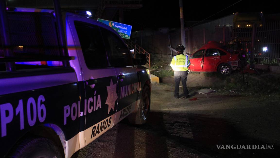 $!En carretera Saltillo-Monterrey muere copilota de 19 años en trágico accidente; conductor manejaba a exceso de velocidad