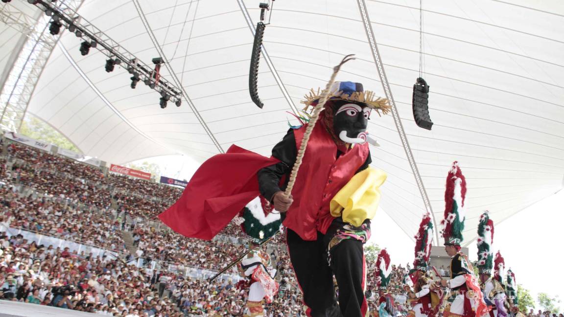 $!La Guelaguetza cierra con éxito pese a presiones de maestros