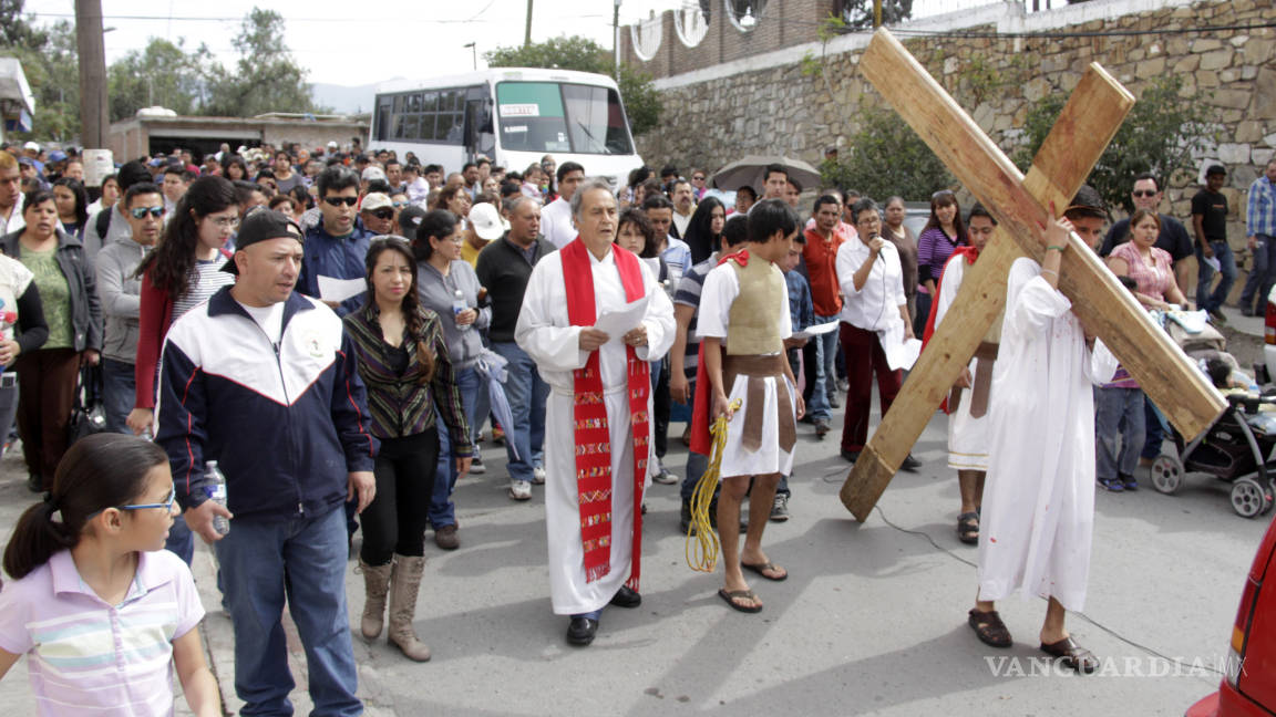 Llama Pantoja a compasión en el viacrucis del migrante