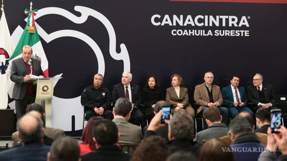 Renueva periodo cúpula industrial en la Región Sureste de Coahuila; asume Padilla flores la presidencia nuevamente