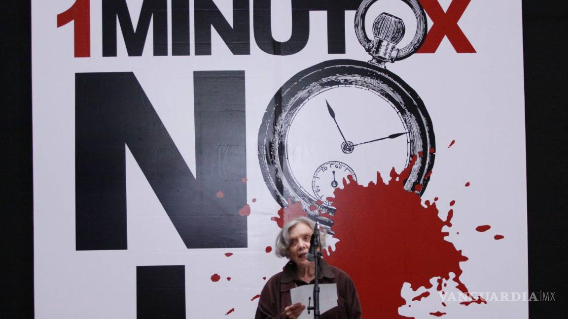 $!06JUNIO2011. Elena Ponistowska en el Museo de la Ciudad de México donde se realizó el acto 1 minuto X no + Sangre.