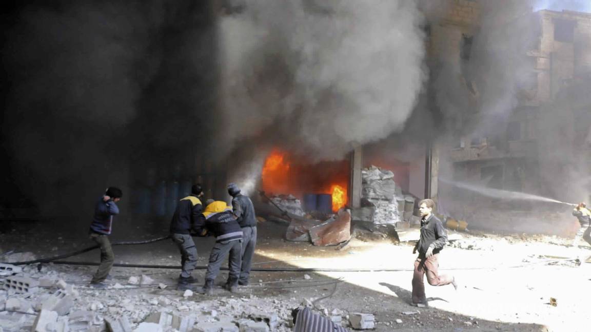 Bombardeos a suburbio de Damasco dejan 98 muertos