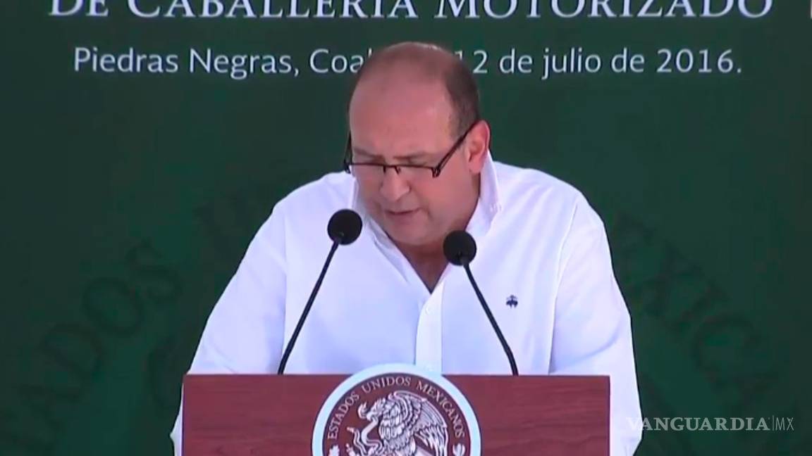 $!Inaugura Peña Nieto cuartel militar en Piedras Negras, Coahuila