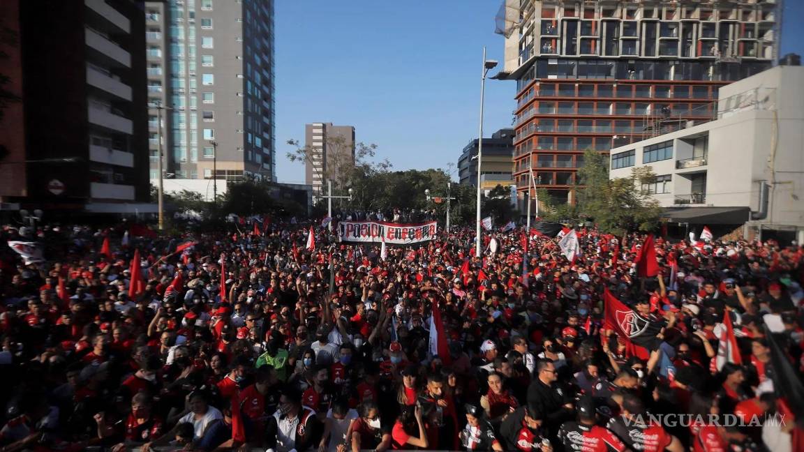 Guadalajara se viste de rojinegra