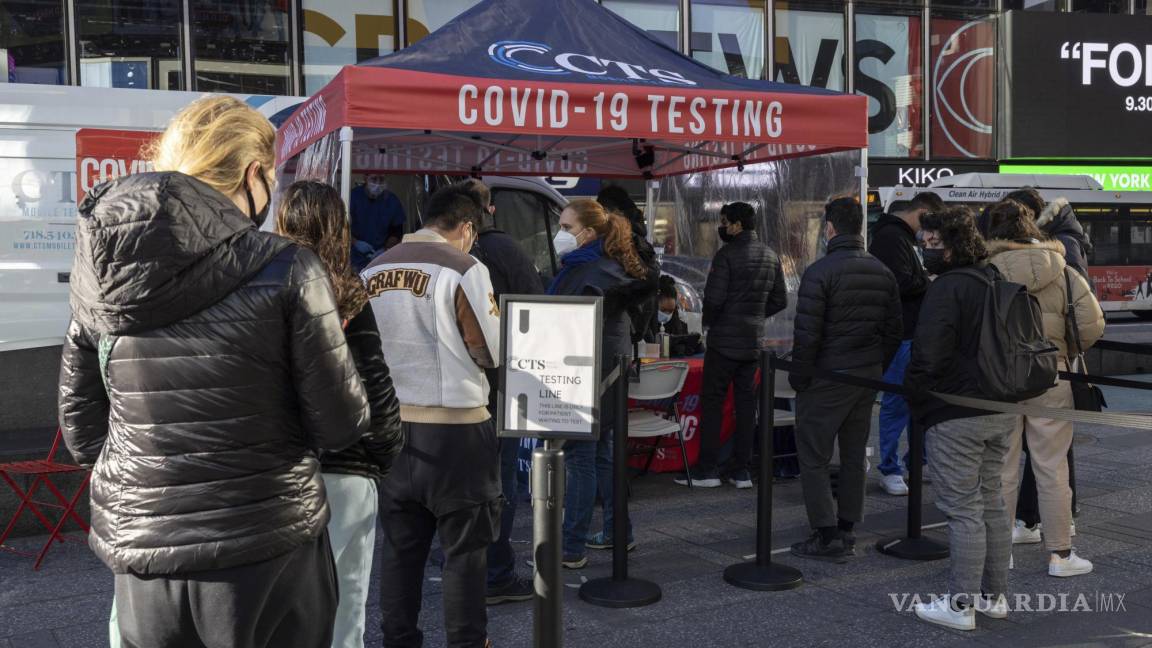 Obligará la ciudad de Nueva York a vacunarse contra COVID a empleados del sector privado