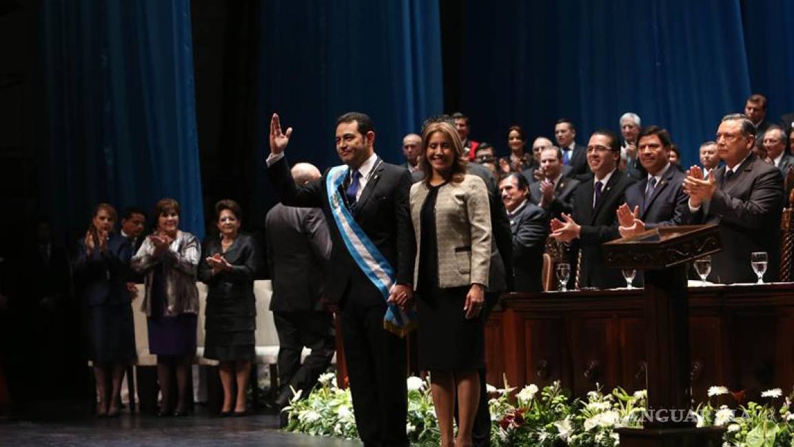 Jimmy Morales asume la presidencia de Guatemala