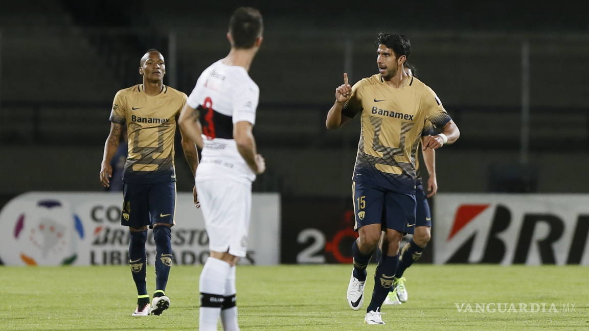 Pumas califica a octavos de final