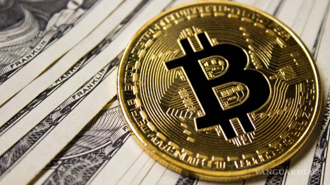Bitcoin sigue imparable ya rebasa los 8 mil dólares