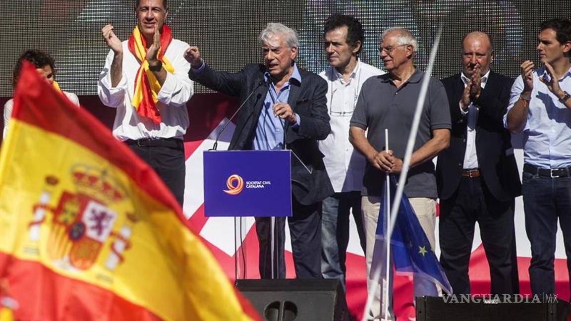 $!Pide Mario Vargas Llosa parar el nacionalismo en Cataluña