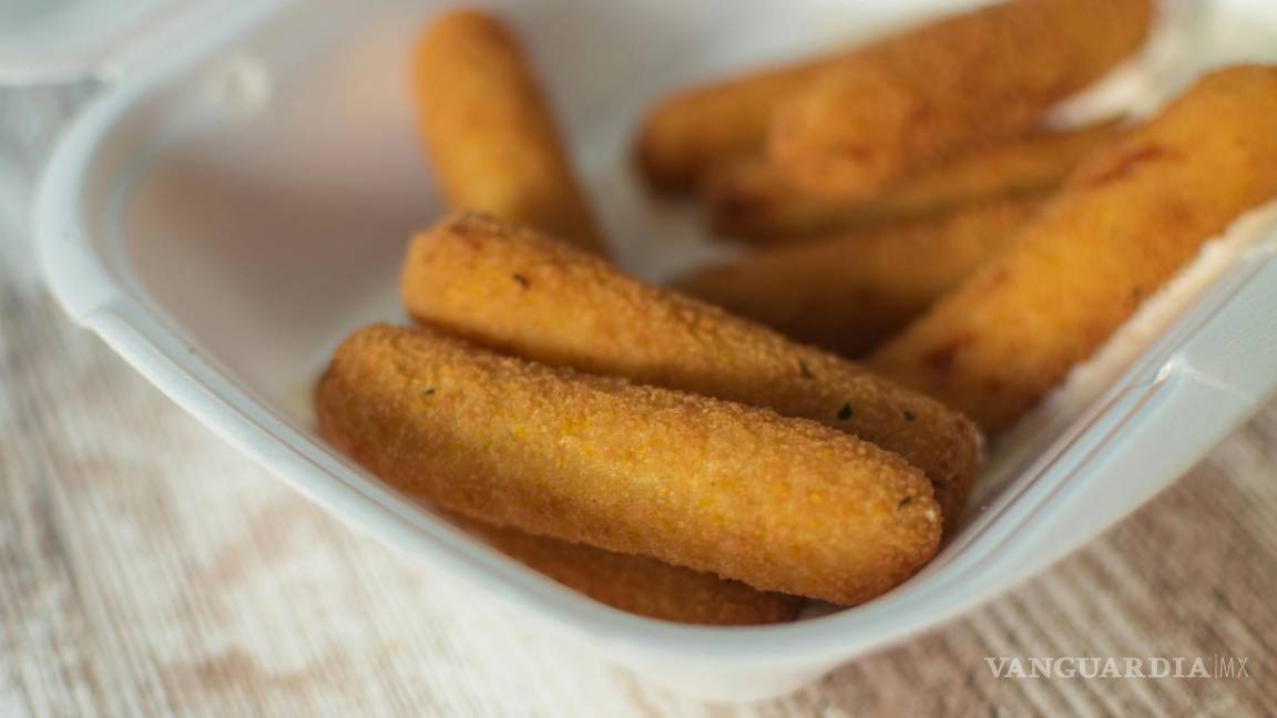 $!Palitos de queso empanizados.