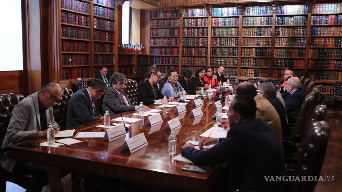 $!El encuentro se celebró en la Secretaría de Gobernación, en el que participaron consejeros electorales y representantes del Gobierno Federal | Foto: Especial