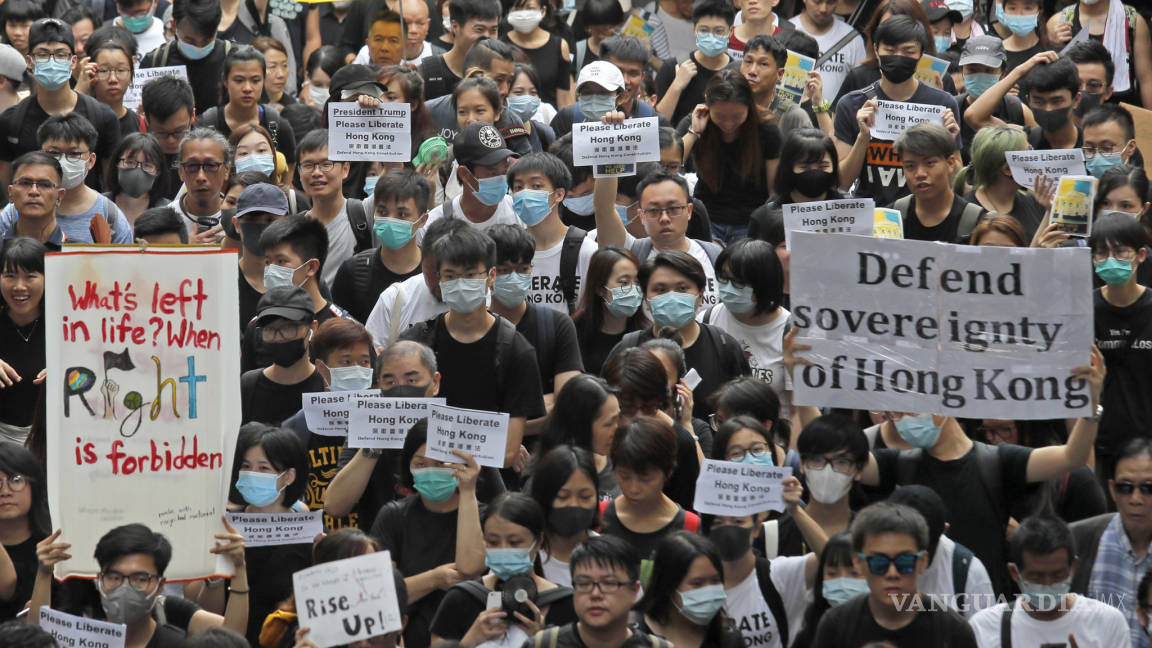 Gritan a potencias: Liberen Hong Kong