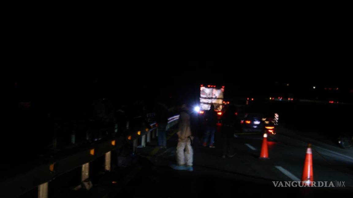 Muere motociclista tras ser golpeado por tráiler en la carretera Saltillo-Torreón