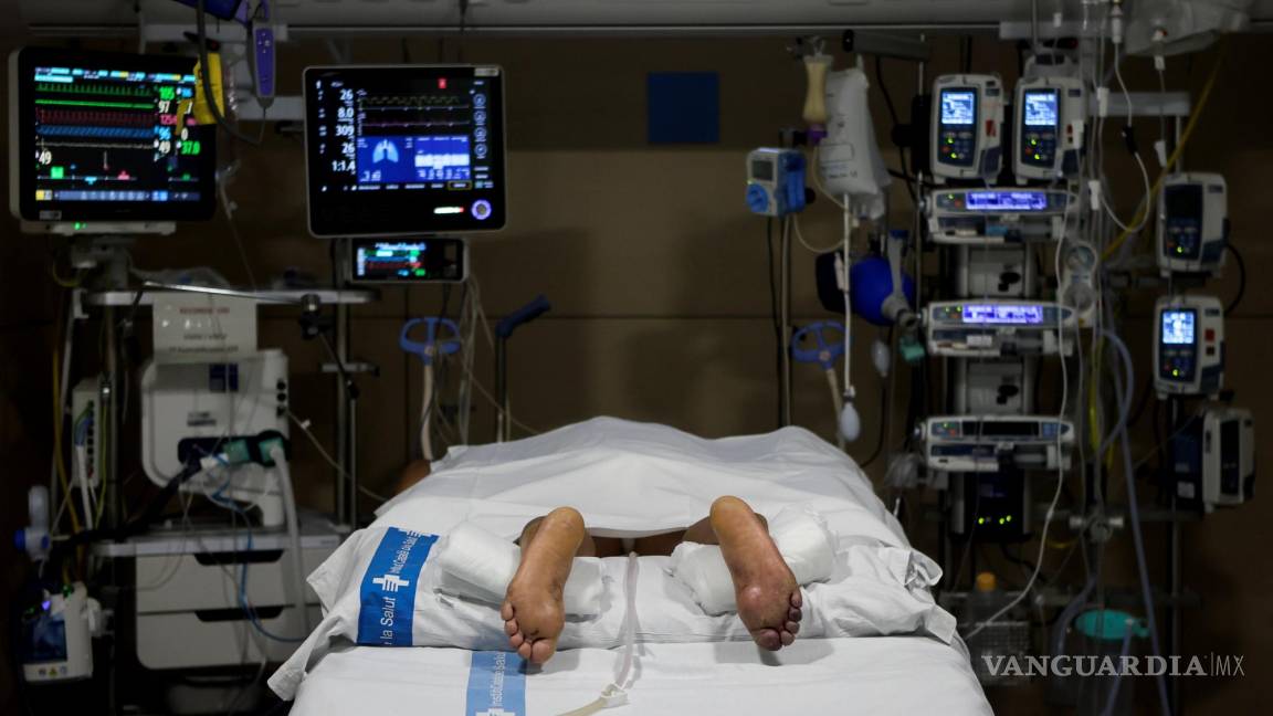 Poner a los pacientes boca abajo reduce necesidad de intubación y su mortalidad