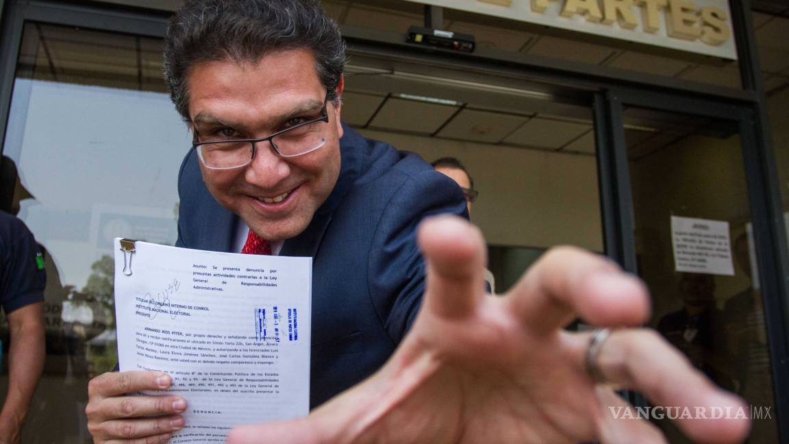 Armando Ríos Piter no ha querido revisar sus firmas: INE