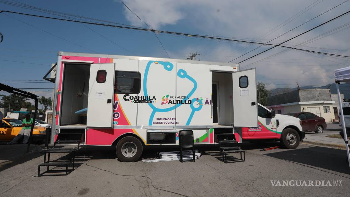 $!Las unidades móviles del DIF Saltillo acercan salud y asistencia social directamente a colonias y ejidos, evitando traslados y gastos a las familias beneficiadas.