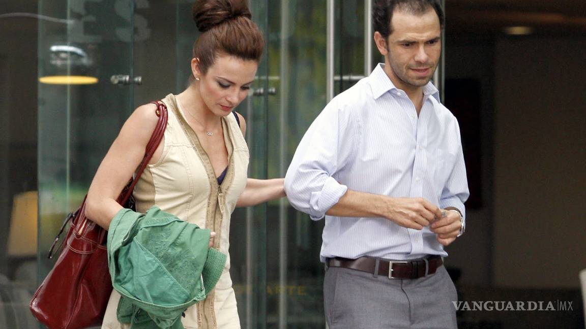 $!Silvia Navarro a punto del divorcio por celosa