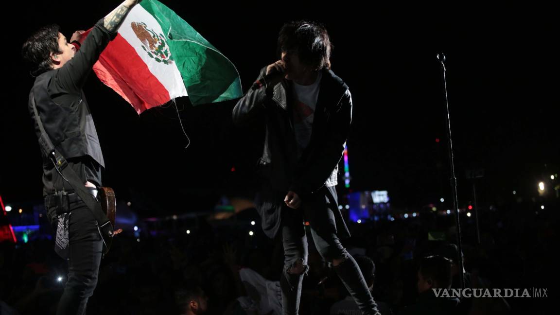 “No a los muros, no a Donald Trump, esto es México”: Green Day en el Corona Capital