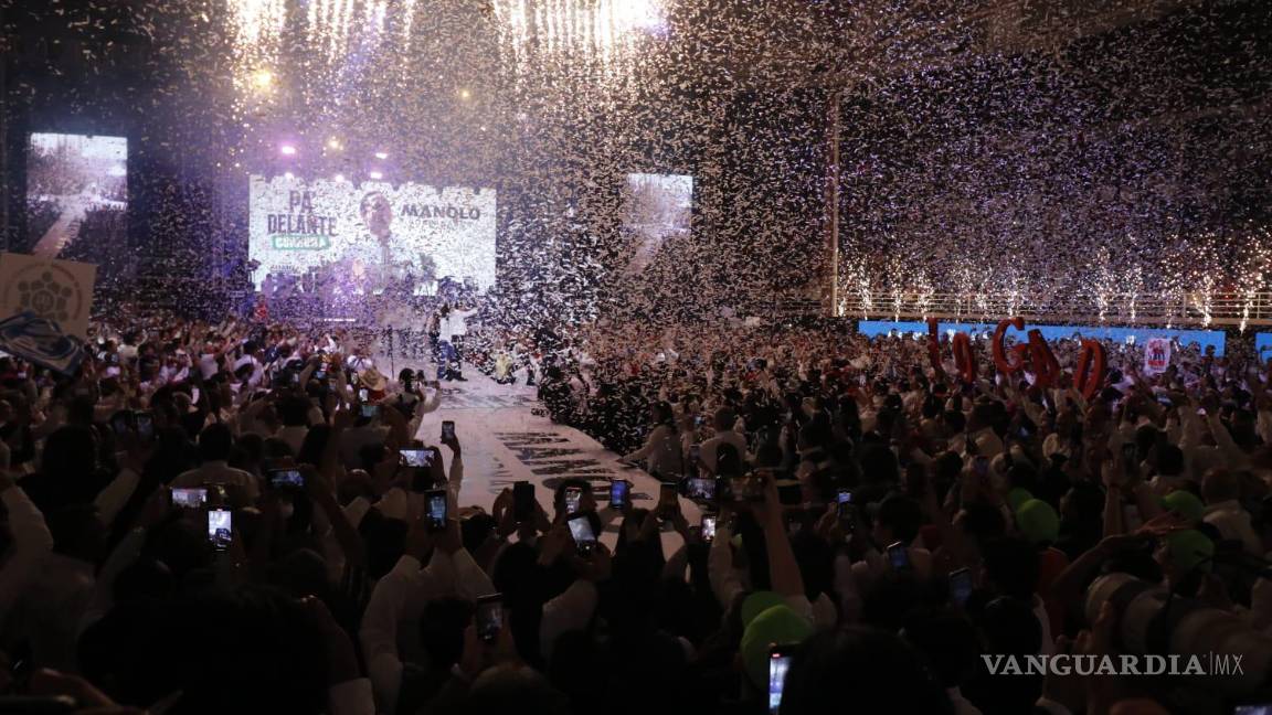 $!Chicos y grandes disfrutaron de música para todos los gustos, en el arranque de campaña de Jiménez Salinas en la Plaza del Lienzo Charro ‘Profesor Enrique González Treviño’.