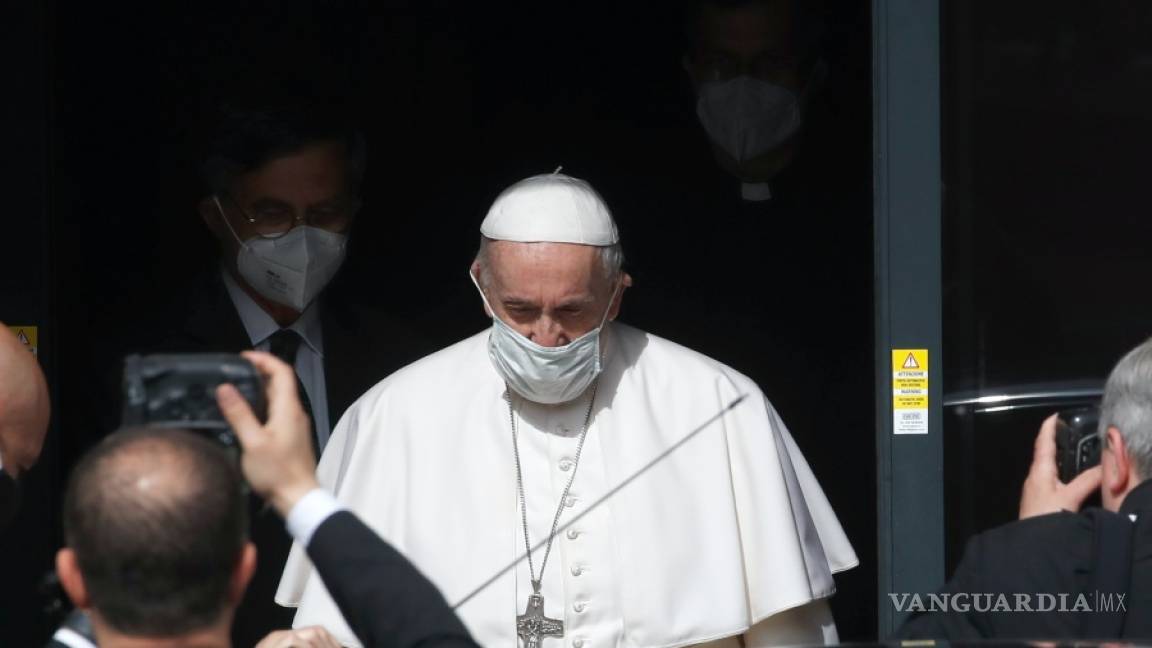 Papa Francisco cuestiona labor de lo periodistas del Vaticano